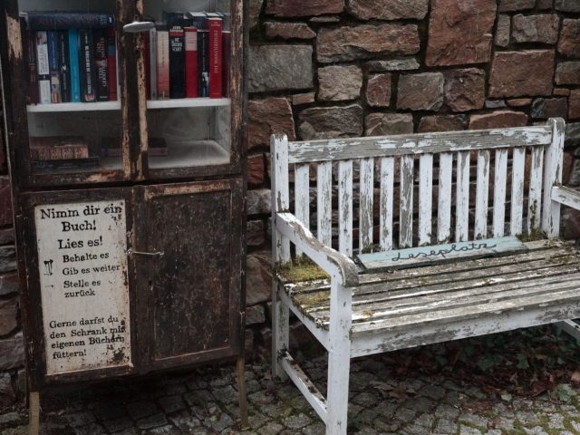 Choisir entre BookCrossing et Little Free Library