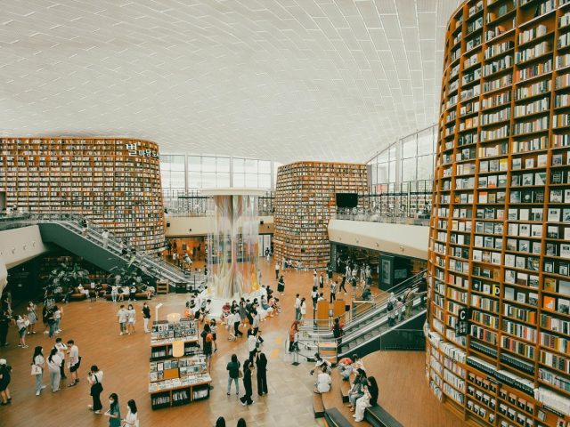 Cartographie des itinéraires d’auteurs locaux
