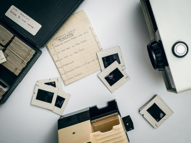Europeana vs Internet Archive pour documents anciens