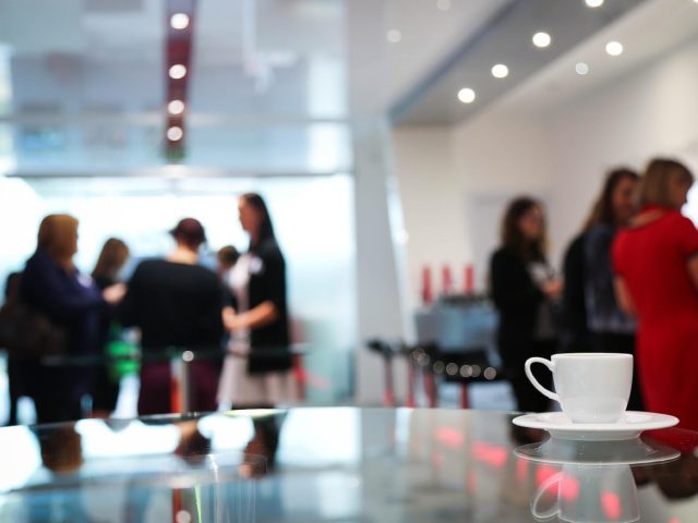 Meilleurs salons littéraires en Europe pour voyageurs