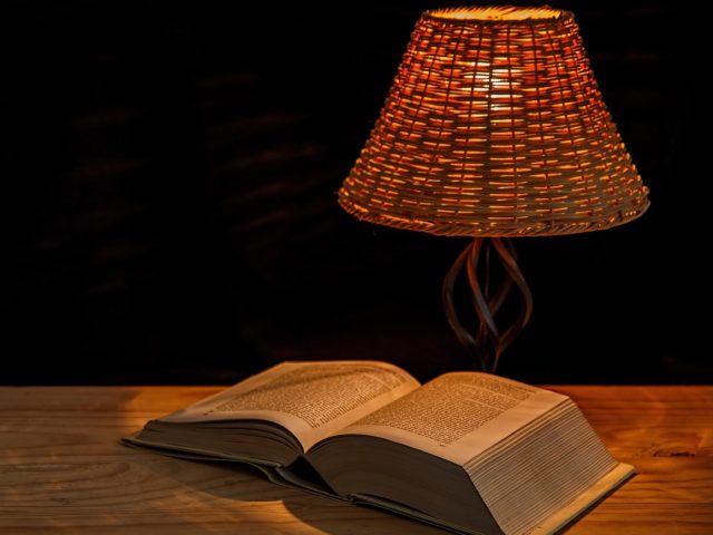 Guide pratique pour un séjour de lecture en bibliothèque