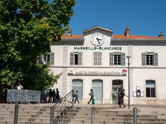Comment profiter de la nouvelle liaison pour explorer les bibliothèques de Marseille ?